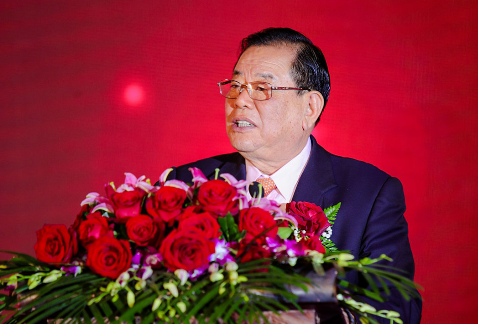 德業(yè)人將用心堅(jiān)守使命,<br>為實(shí)現(xiàn)夢想不懼櫛風(fēng)沐雨、砥礪前行。